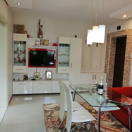 Apartament Peyo Yavorov Burgas Esterno foto