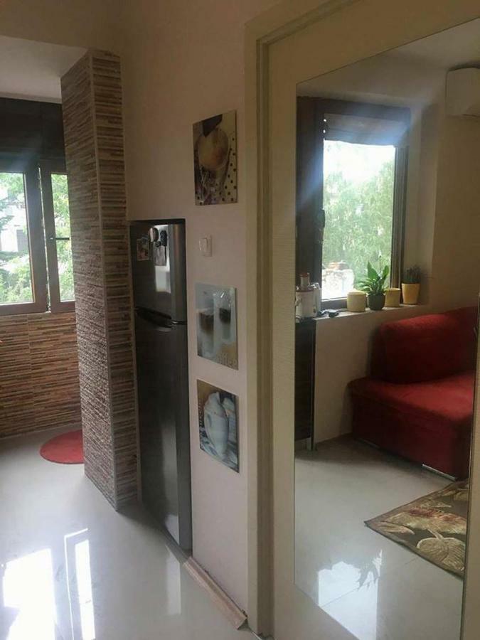 Apartament Peyo Yavorov Burgas Esterno foto